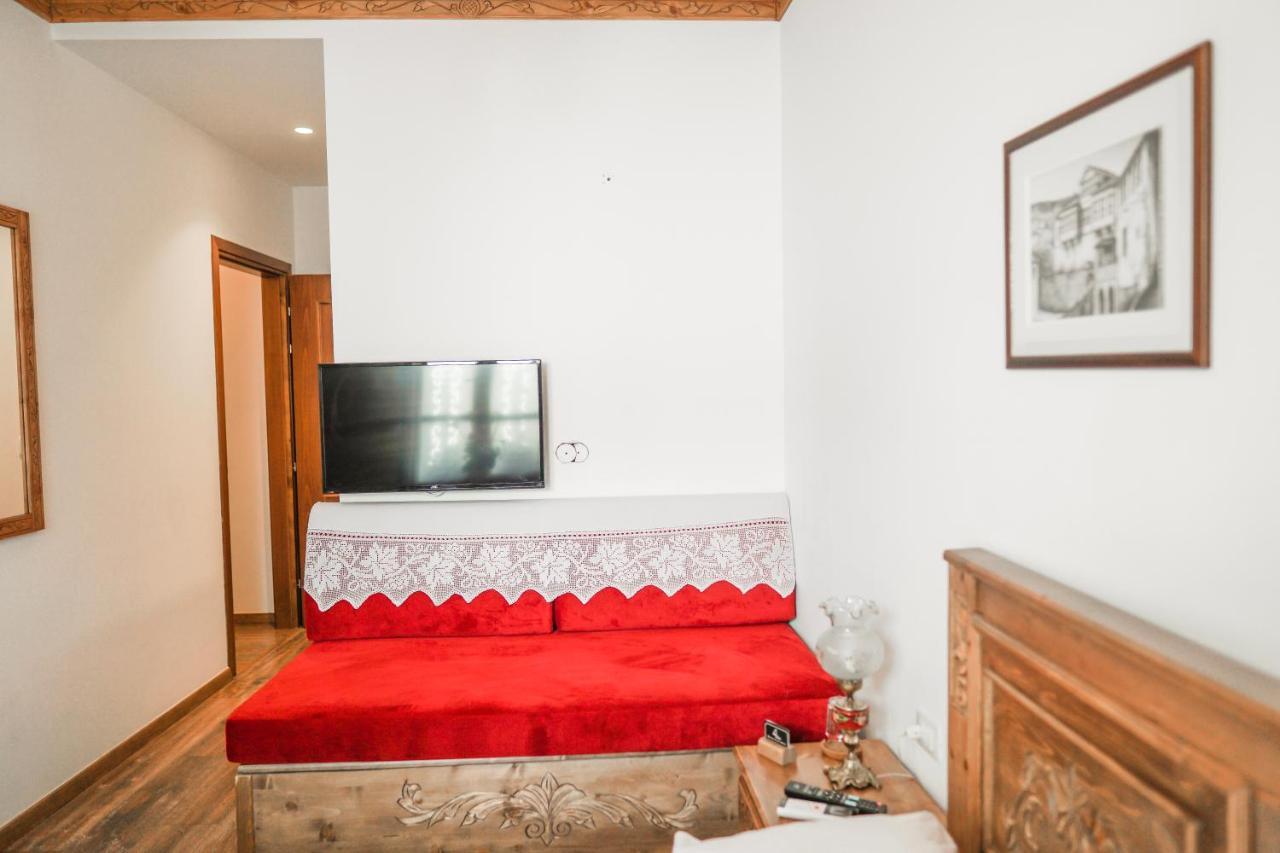 4 Rooms Since 1950 Gjirokastra Kültér fotó